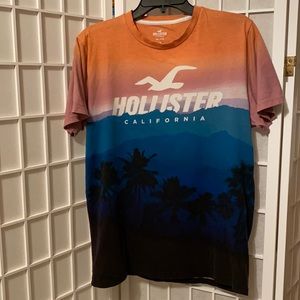 Hollister T-shirt size L